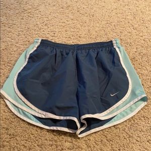 Women’s Nike drifit running shorts